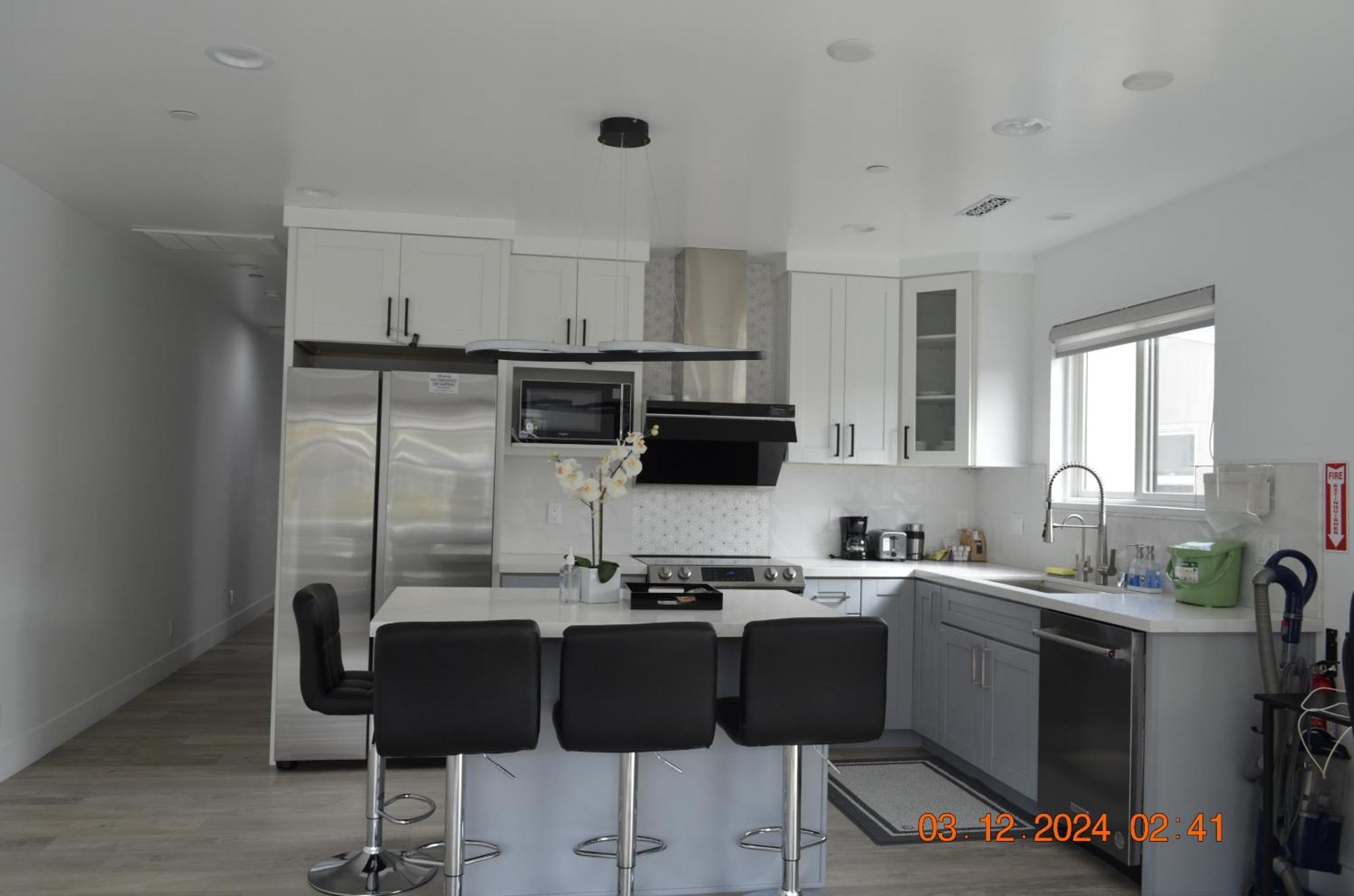Dimond Abode Vacation Home #1 Oakland Dimond District Bilik gambar